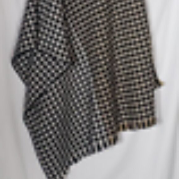 Standard Form NYC 10% Cashmere 90% Wool Fringed Scarf - 36" x 80" - Picture 7 of 7